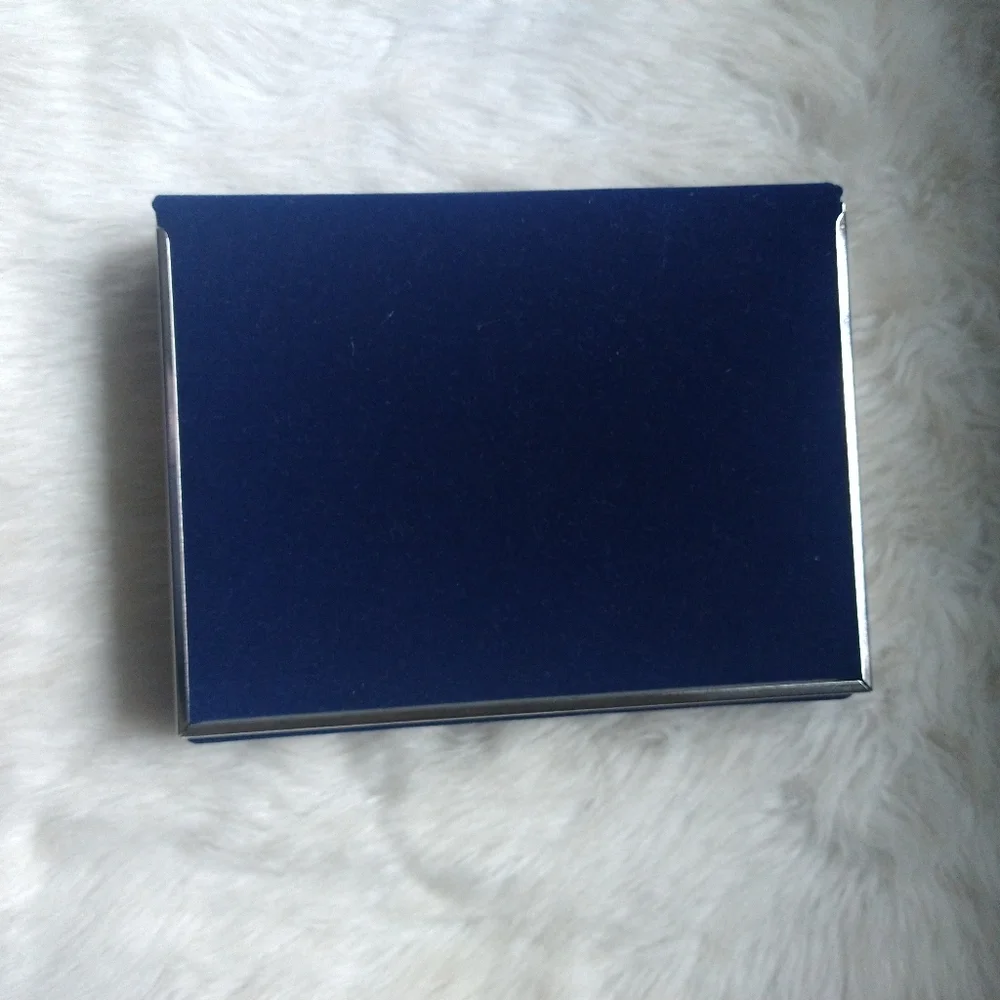 Trifold Silver Tone Picture Frame Blue Plush Wedding‎ Office Family Photo Desk